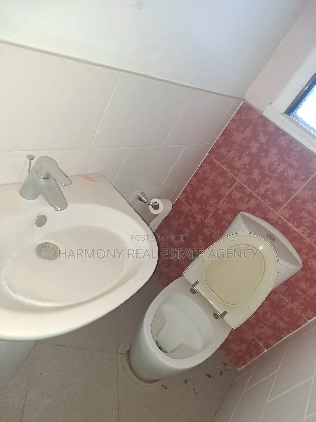 5bdrm House in Dzorwulu for rent