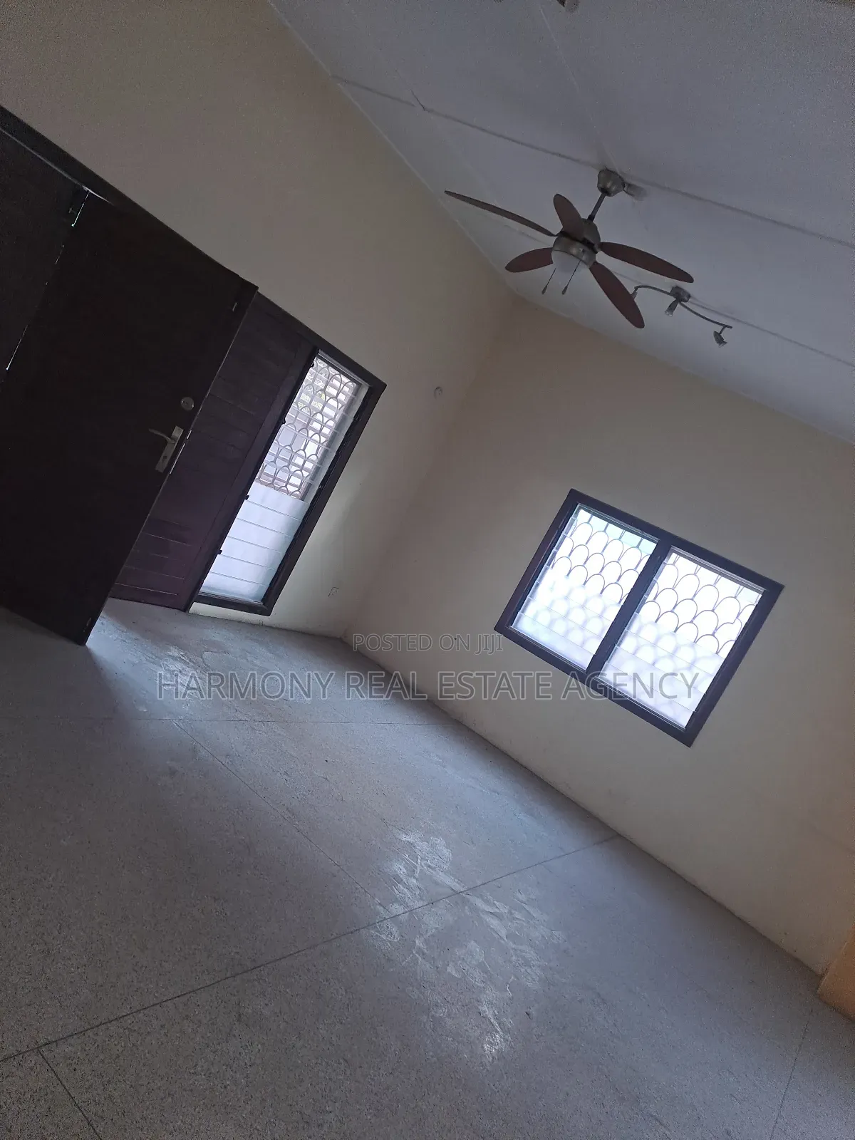 5bdrm House in Dzorwulu for rent