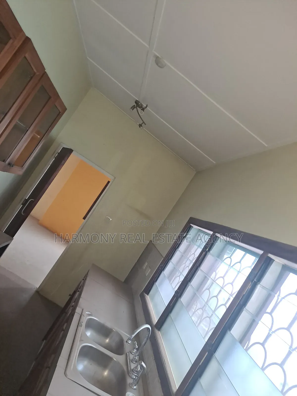 5bdrm House in Dzorwulu for rent