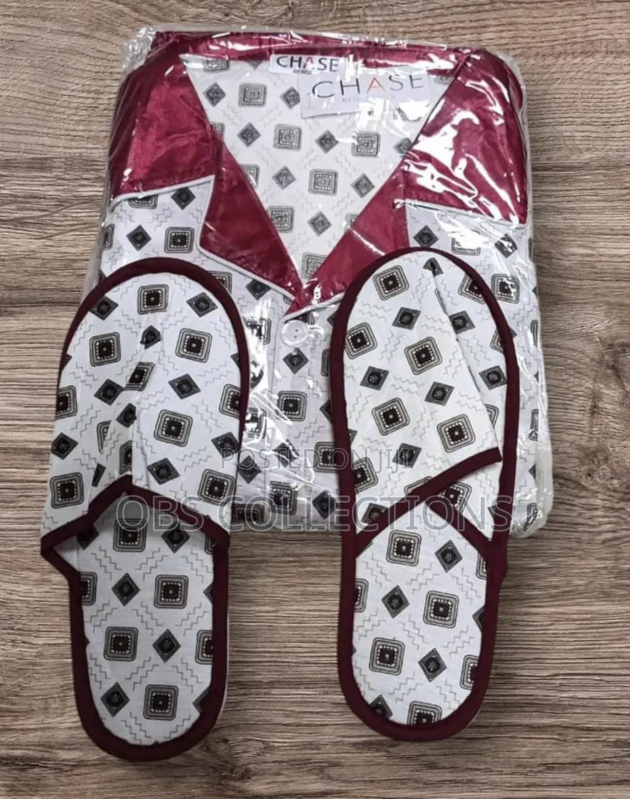 Pyjamas With Slippers