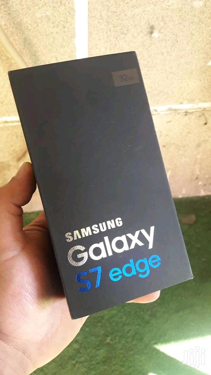 New Samsung Galaxy S7 edge 32 GB Black