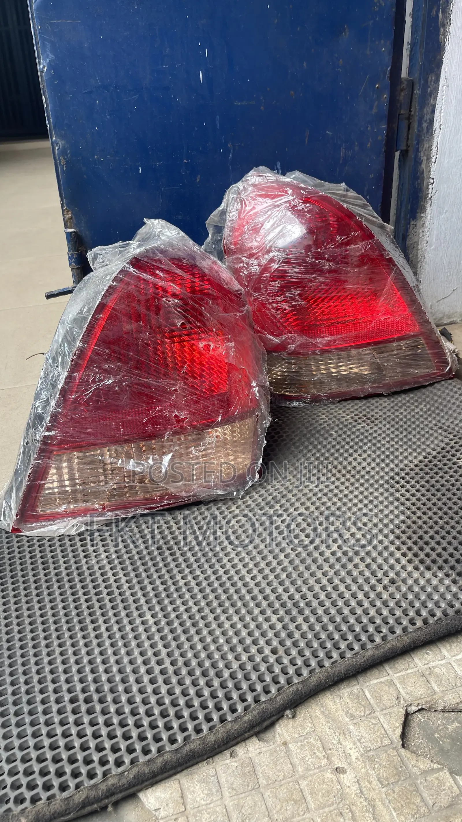 Hyundai Elantra Headlights Taillight Set 2002,2003,2004,2005