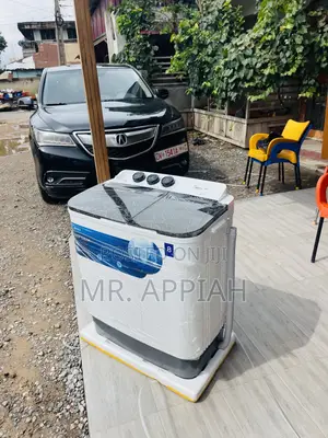 Energy Saving Midea 7kg Semi-Auto Electric Washing Machine.