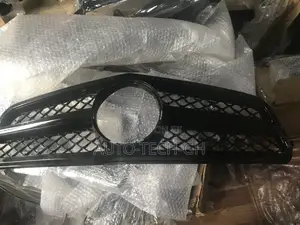 Top Grill for Mercedes Benz C-250 From 2009 to 2014