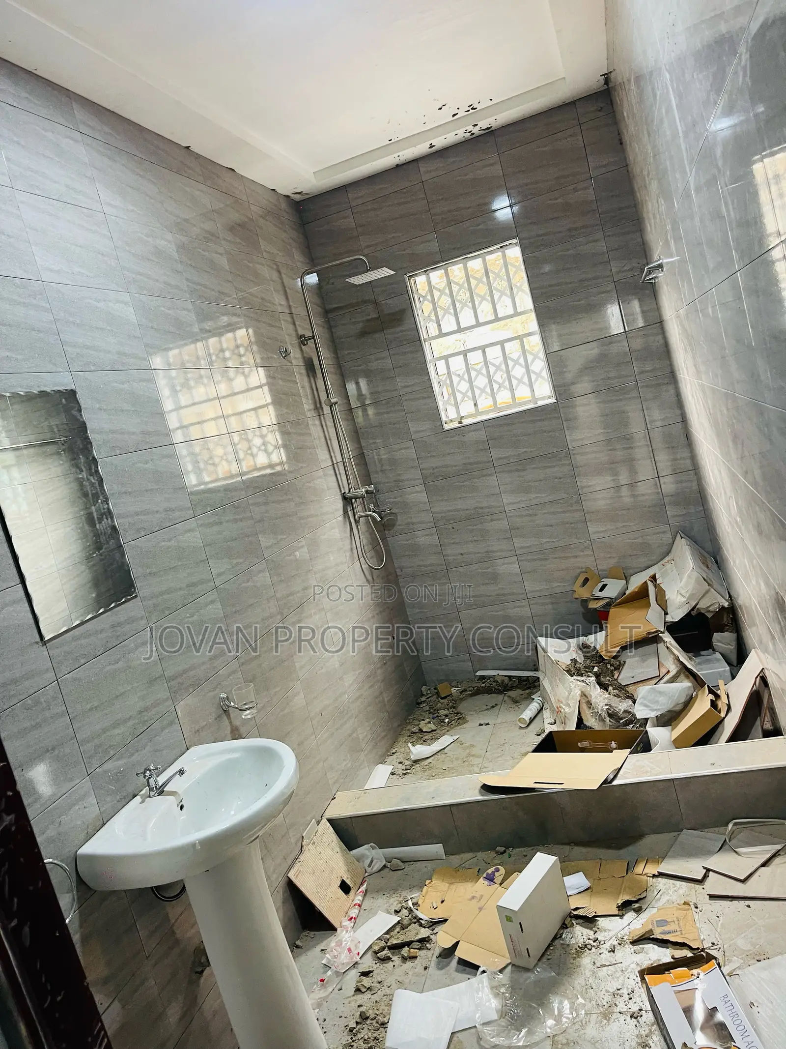 3bdrm House in Ofankor Barrier, Achimota for sale