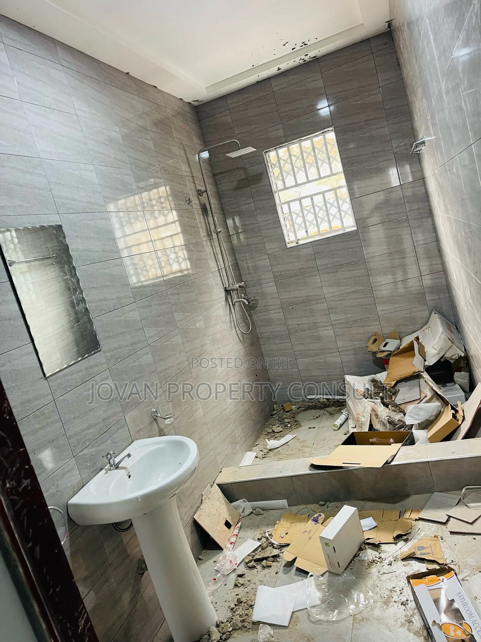 3bdrm House in Ofankor Barrier, Achimota for sale