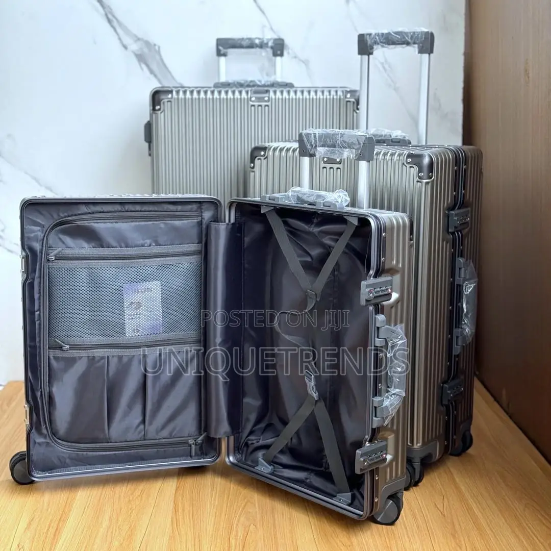 Quality Luxurious Suitcases Set