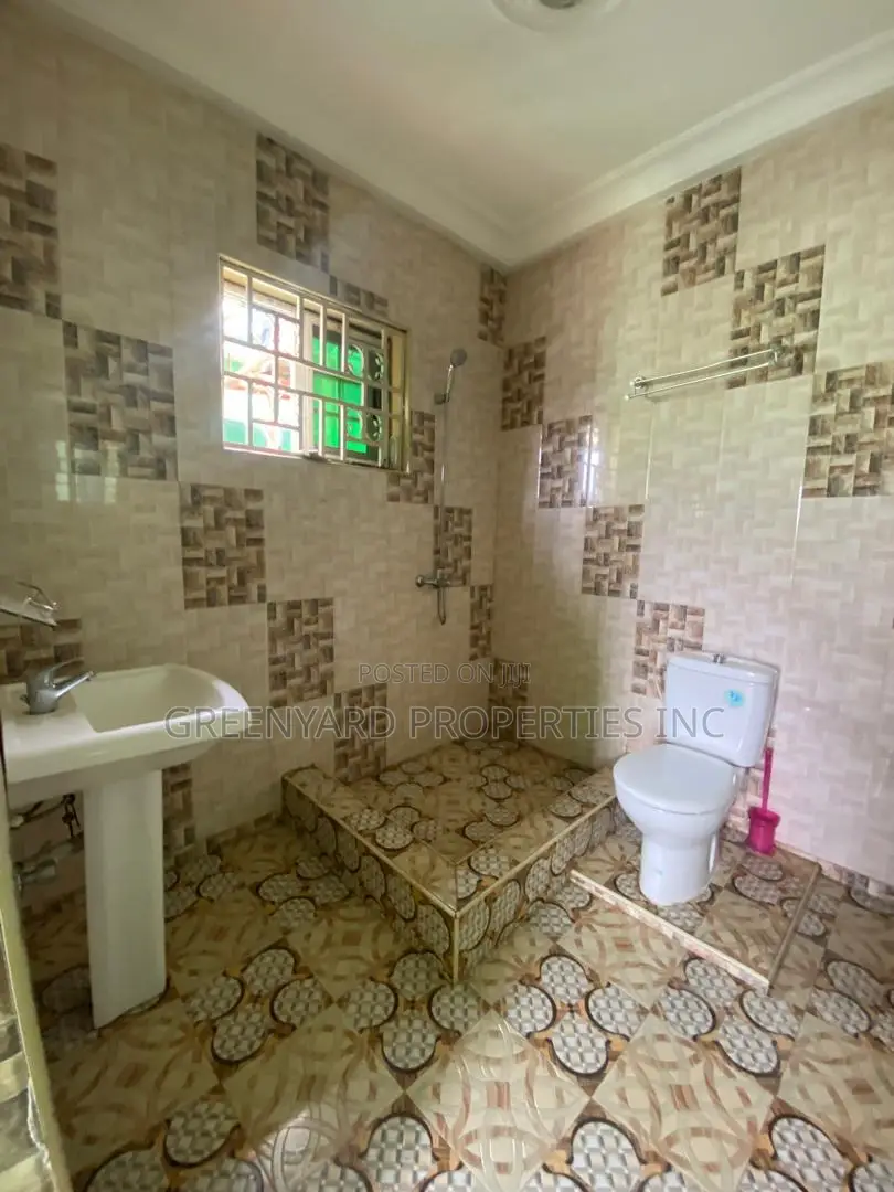 4bdrm House in Adjiringanor, East Legon for rent
