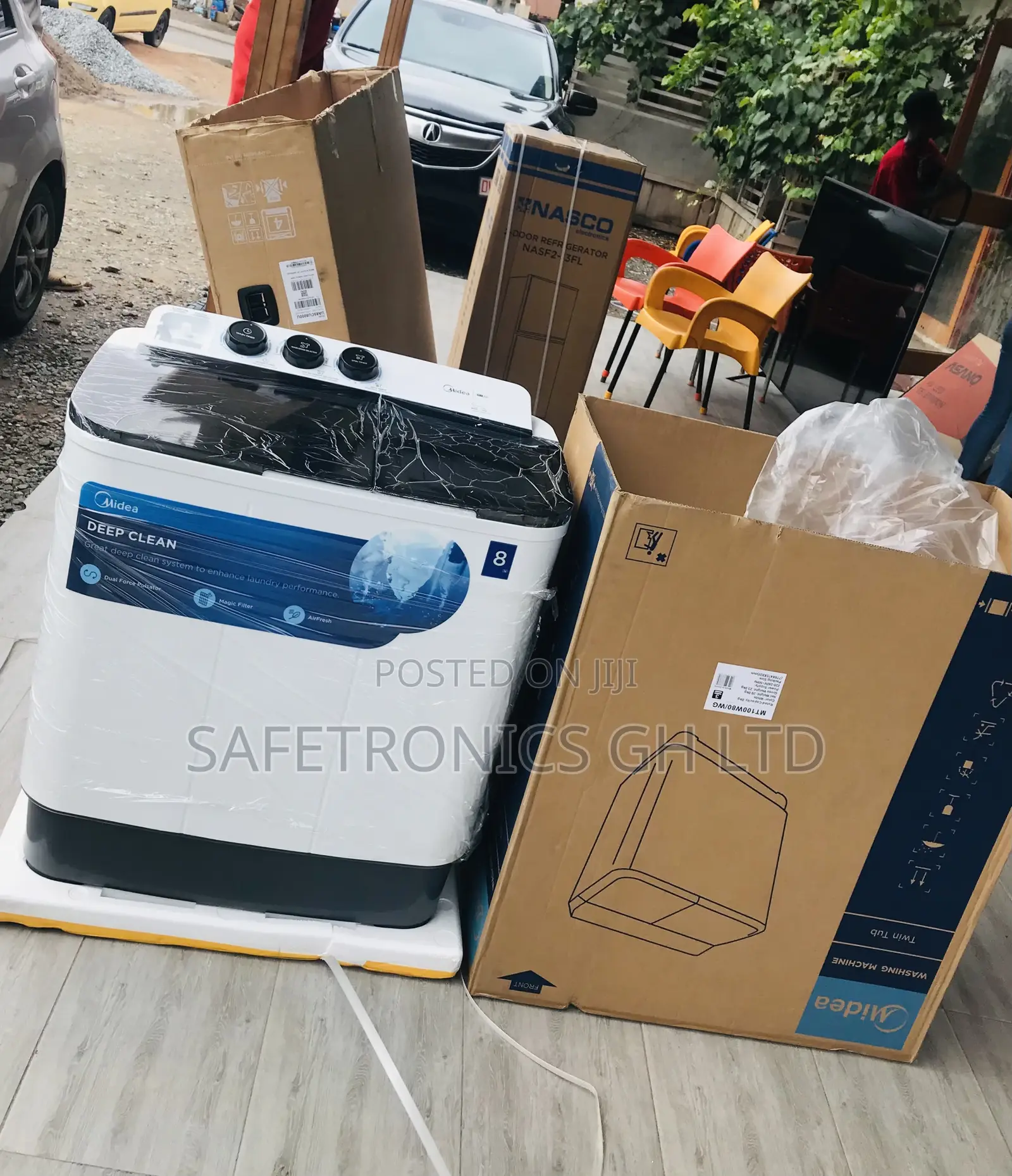 Fabulous White/Blue Midea 8kg Semj Auto Washingmachine