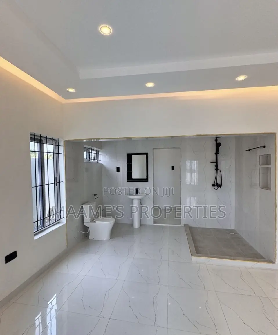 3bdrm House in Aburi for sale