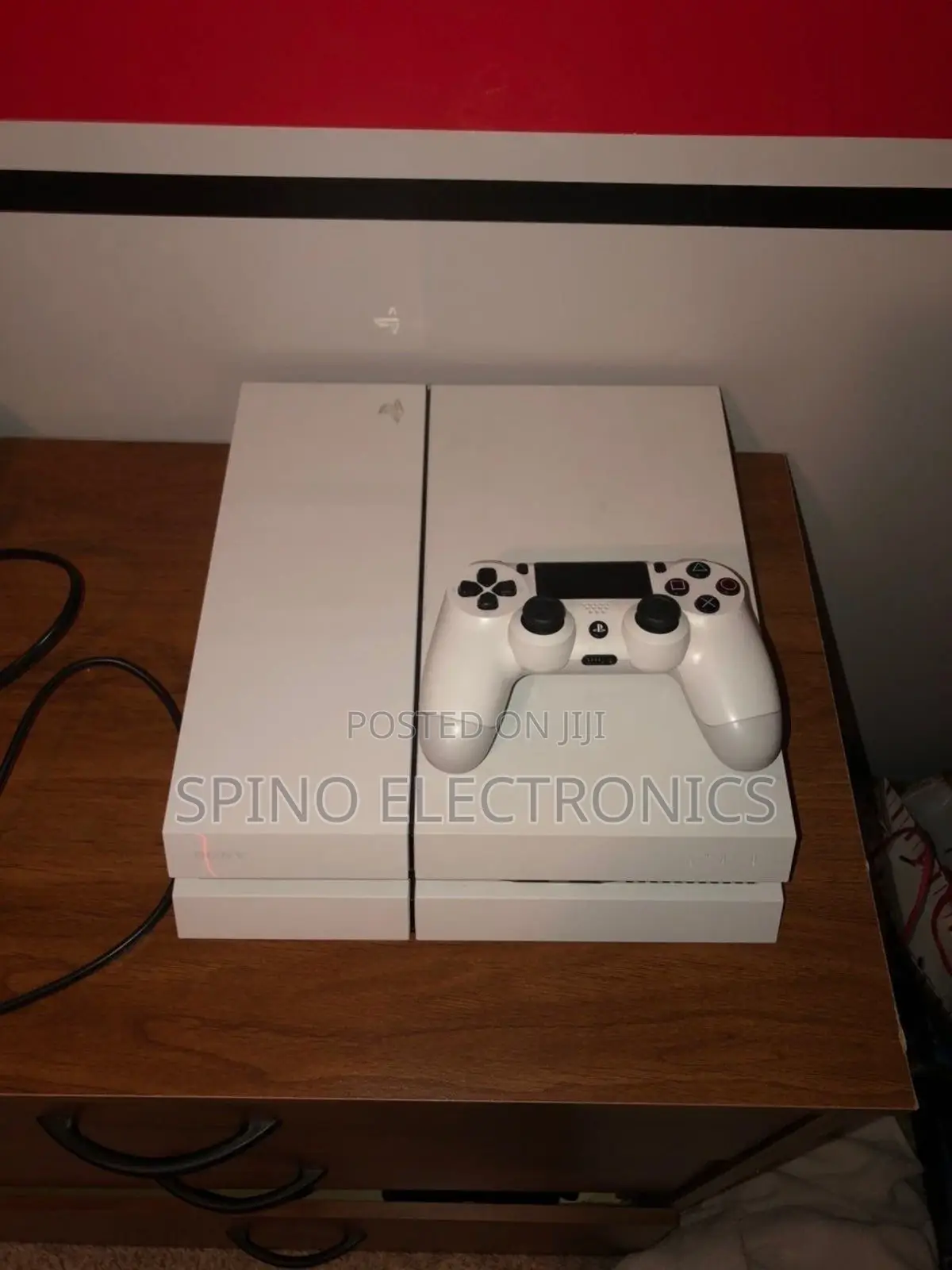 White Ps4 Standard