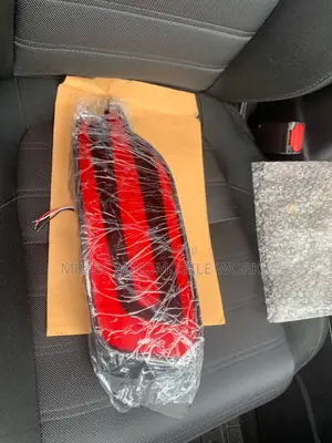 Civic Back Bumper Reflector / Light Left
