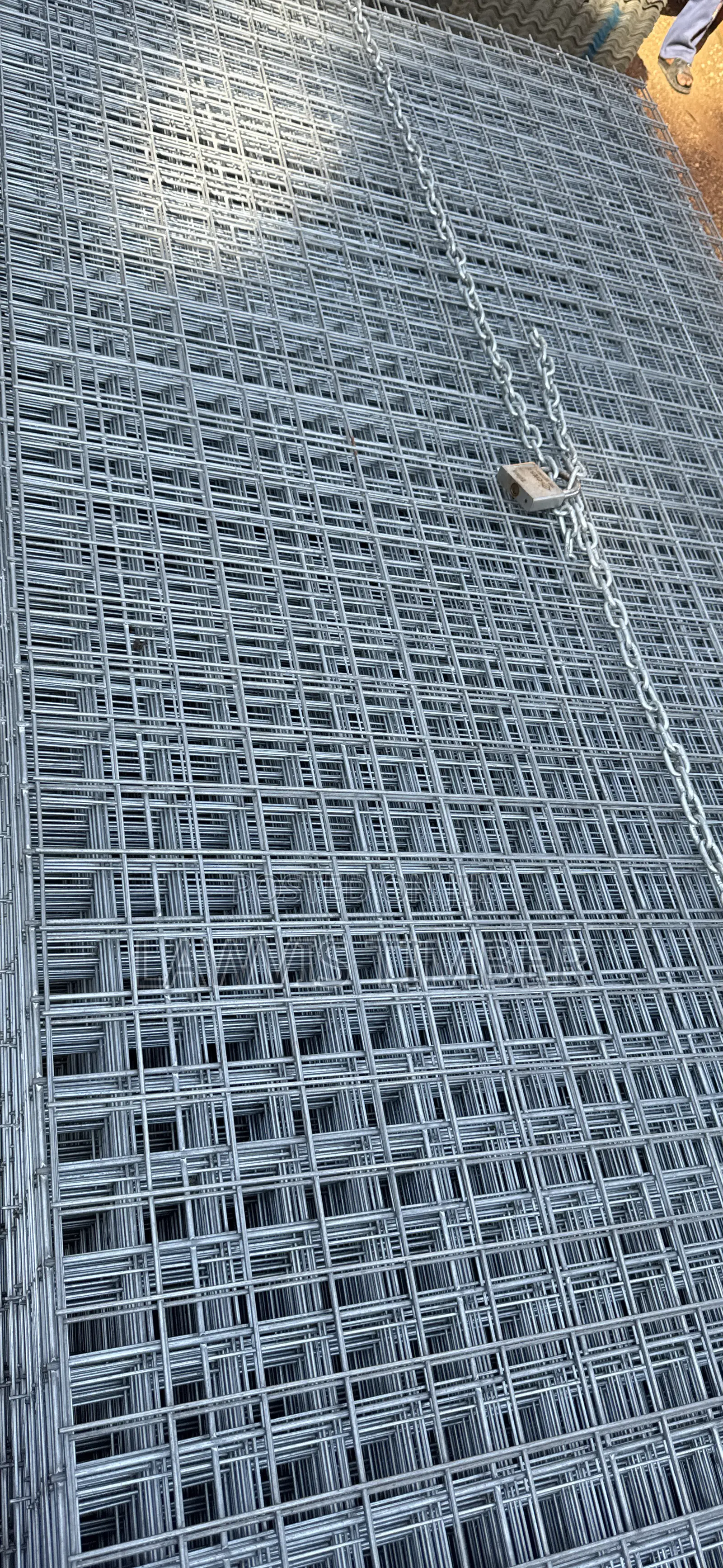 Wire Mesh / 4x8 / Window Mesh ( Delivery Only )