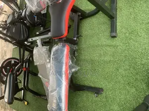 Stomach Bench Biceps Curl
