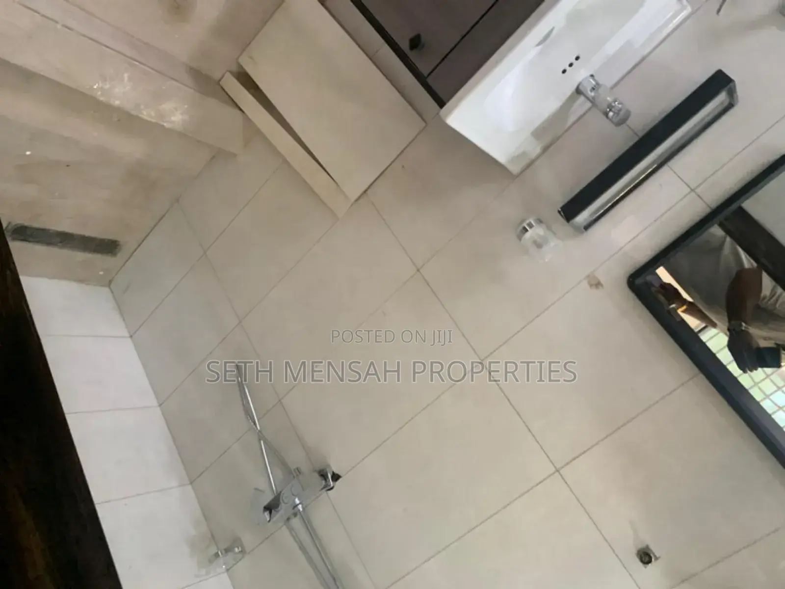 4bdrm House in Skm Properties, Spintex for sale