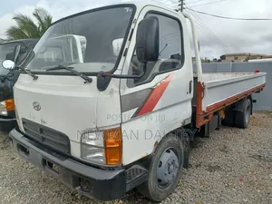 Mighty Hyundai 6 Holes