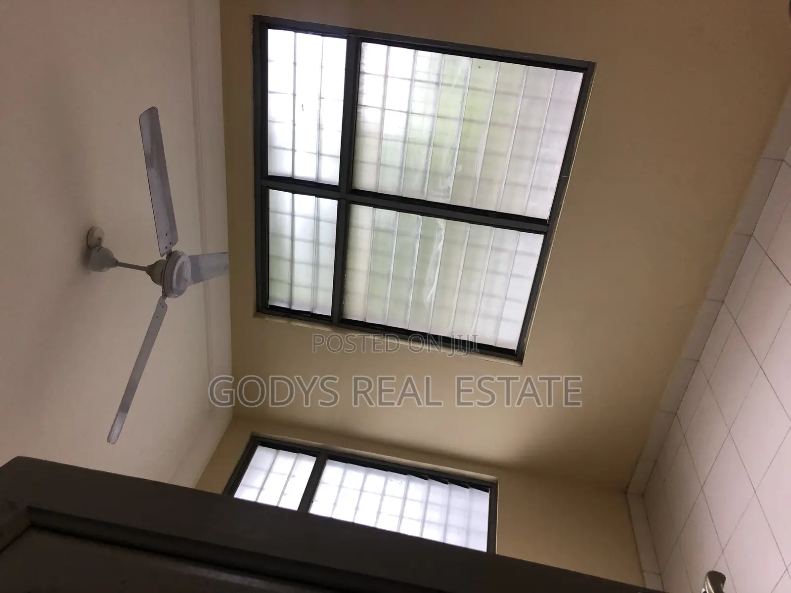2bdrm Apartment in New Market, Kasoa for rent