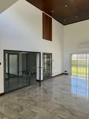 5bdrm House in American Embassy, Cantonments for rent
