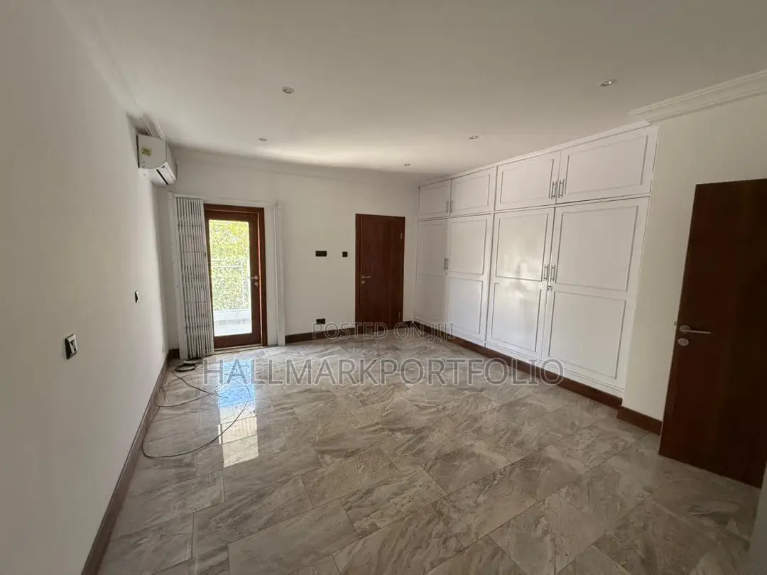 5bdrm House in American Embassy, Cantonments for rent