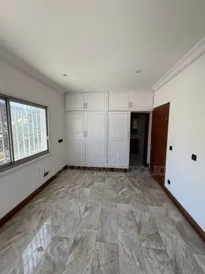 5bdrm House in American Embassy, Cantonments for rent