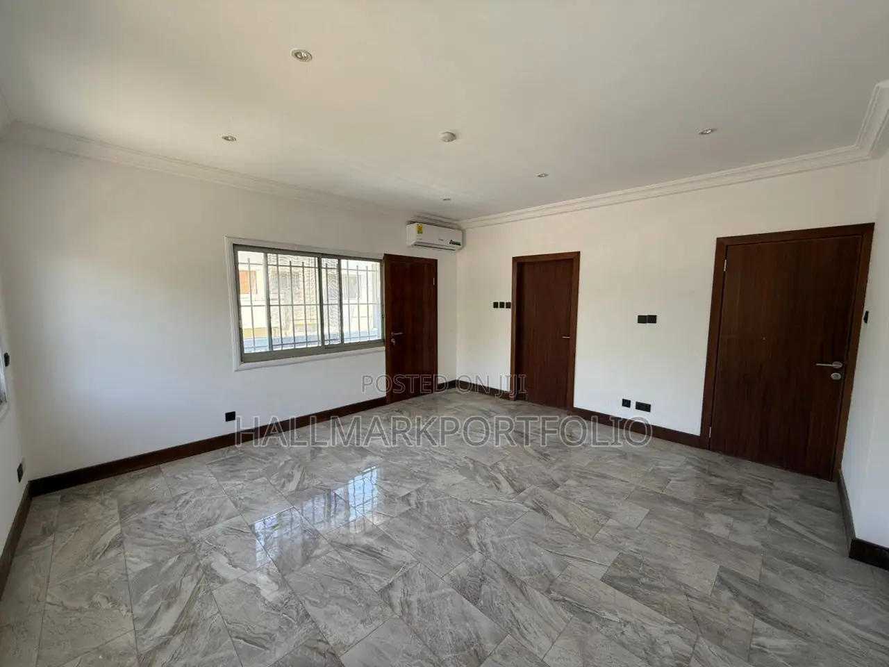 5bdrm House in American Embassy, Cantonments for rent