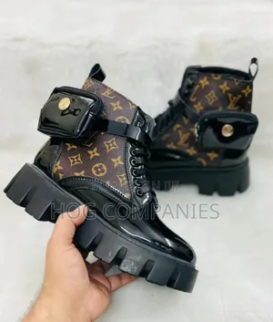 High End Louis Vuitton Boots Sneakers Shoes