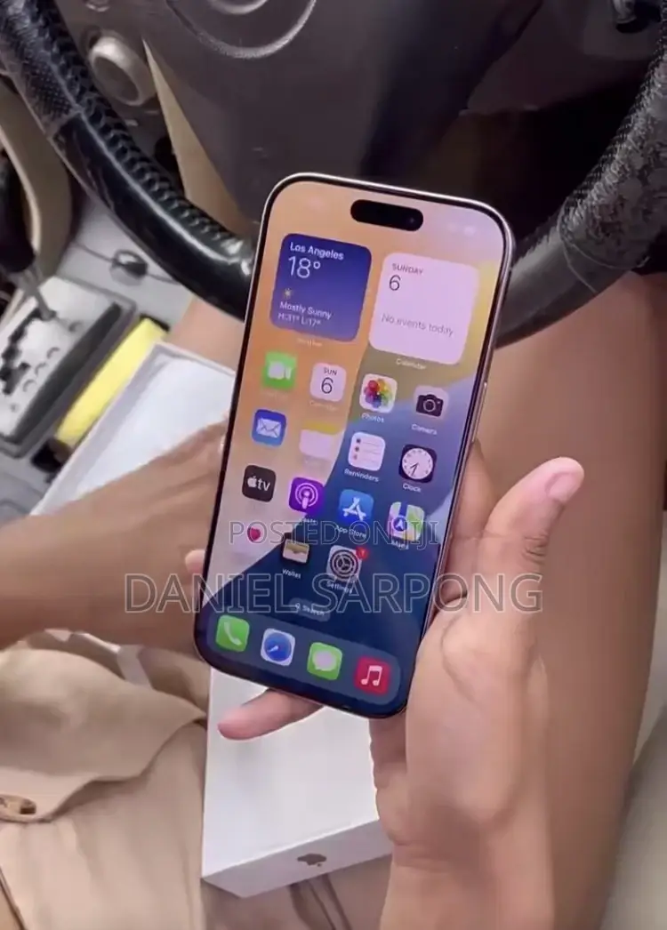 New Apple iPhone 16 Pro Max 256 GB Gold