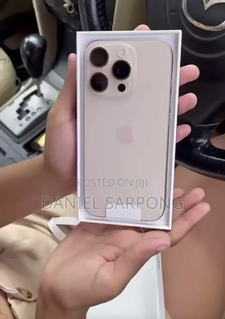 New Apple iPhone 16 Pro Max 256 GB Gold