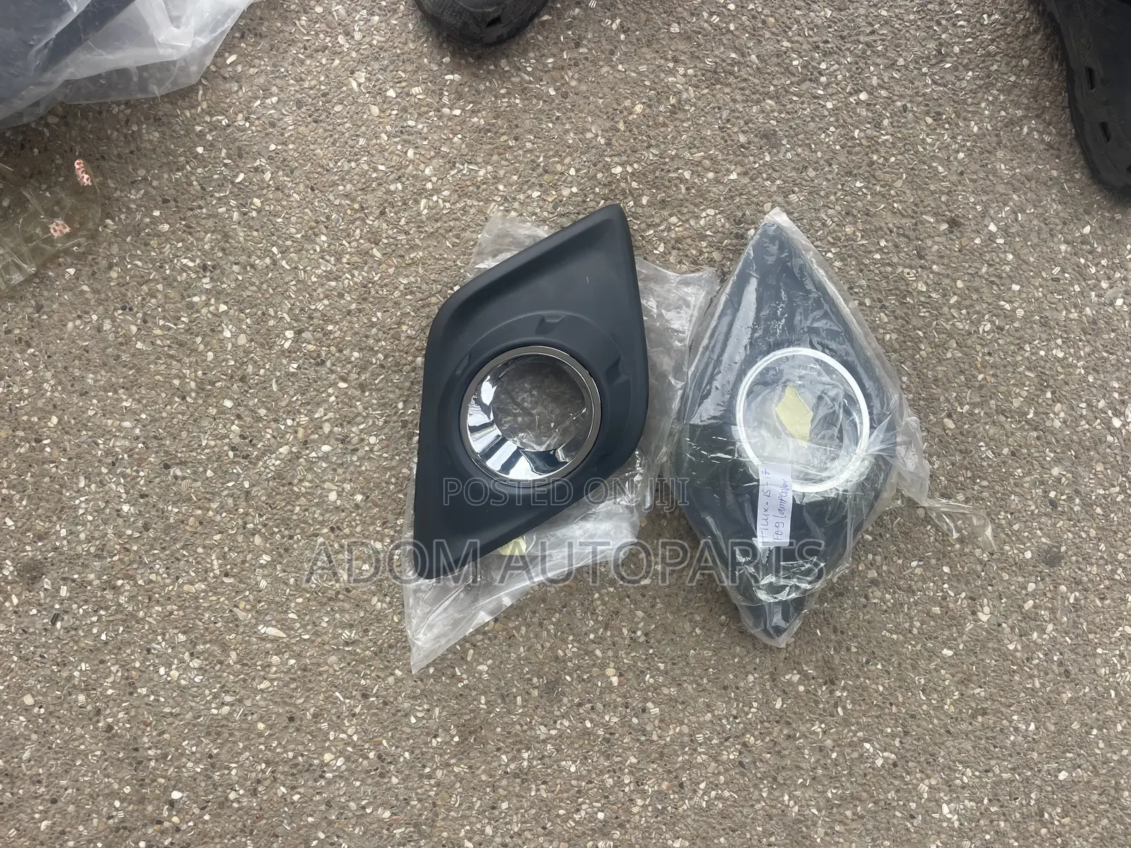 Hilux Foglight Cover 2014 2015 2016 2017