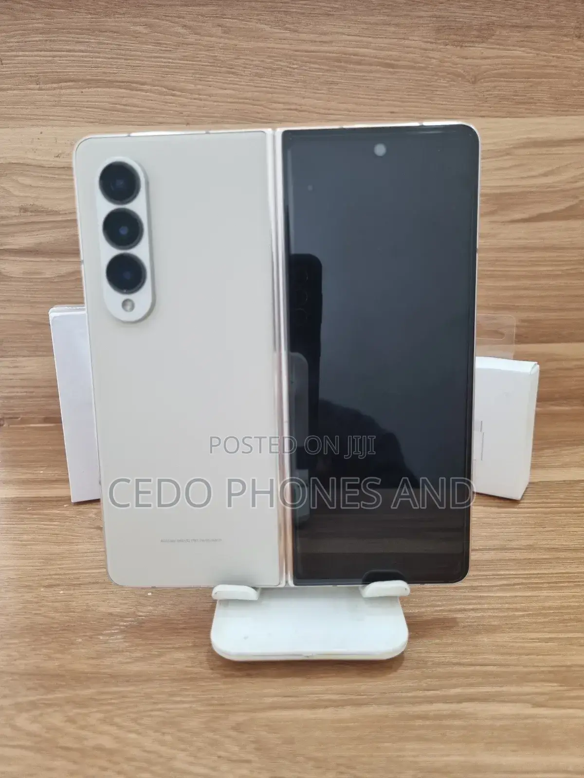 Samsung Galaxy Z Fold4 256 GB Gold