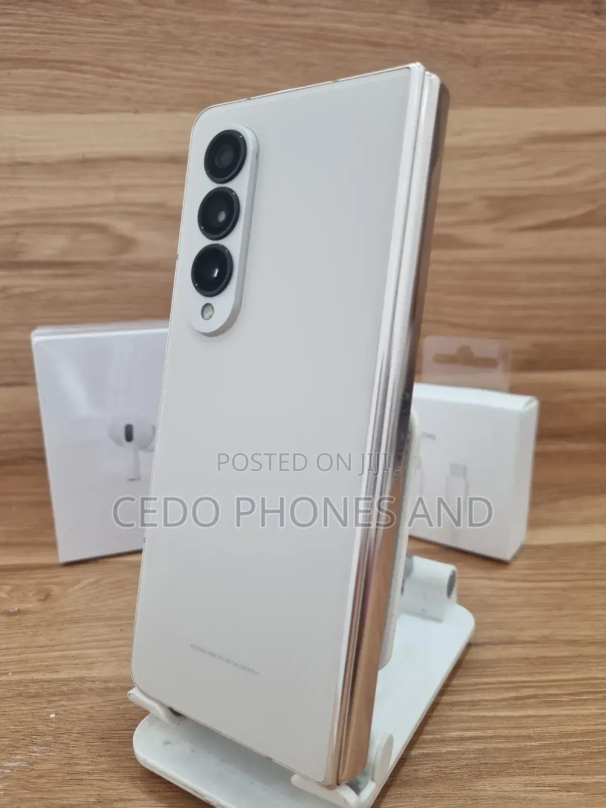Samsung Galaxy Z Fold4 256 GB Gold
