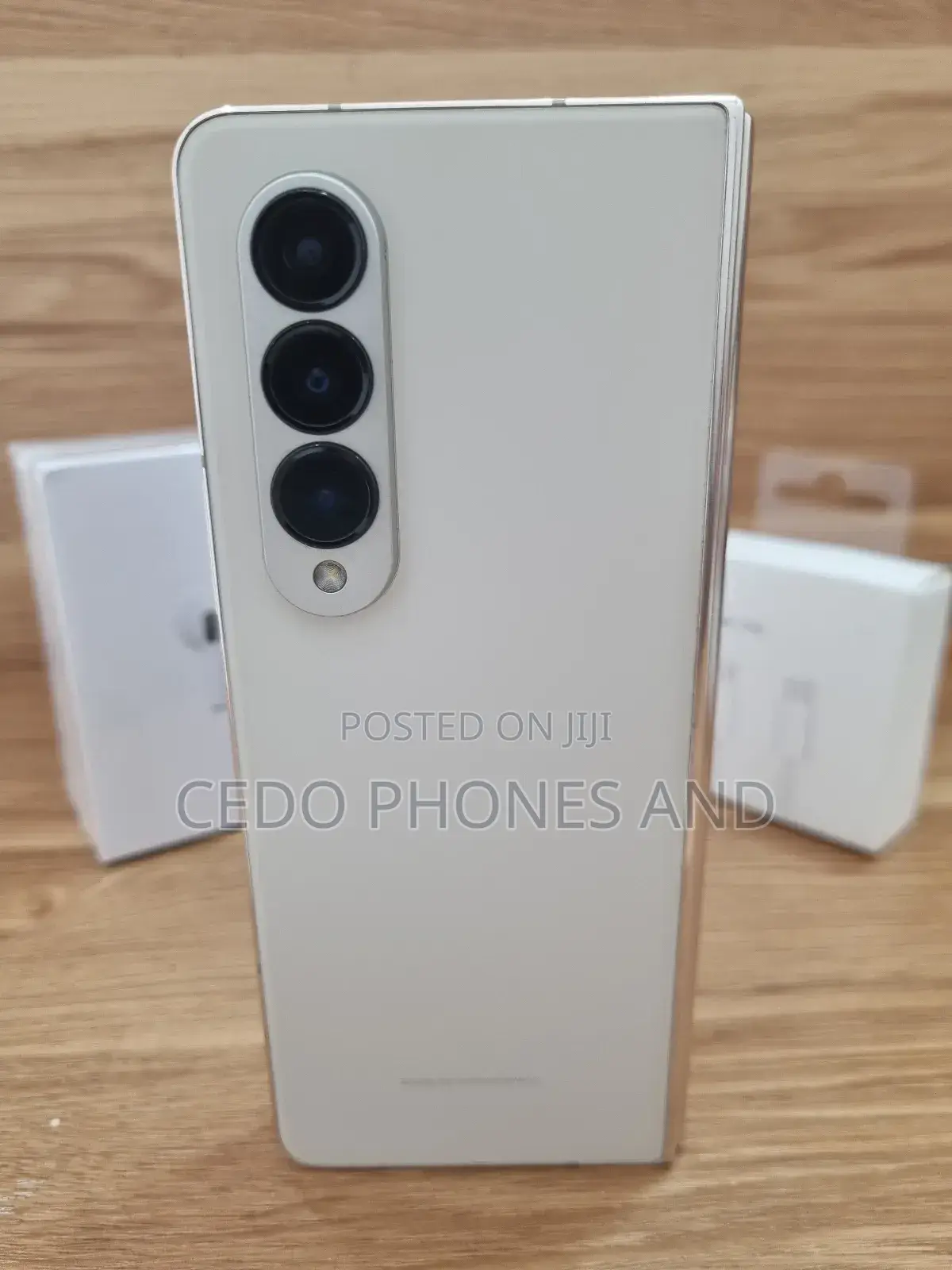 Samsung Galaxy Z Fold4 256 GB Gold