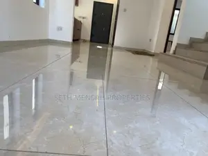 4bdrm House in Skm, Adjiriganor for sale
