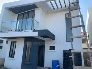 4bdrm House in Skm, Adjiriganor for sale