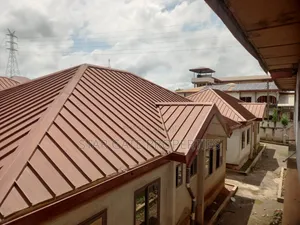 20bdrm Block of Flats in Ejisu, Kumasi Metropolitan for sale