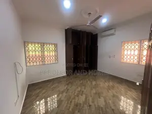 3bdrm Apartment in Bee Decor & Homes, Old Ashomang for rent