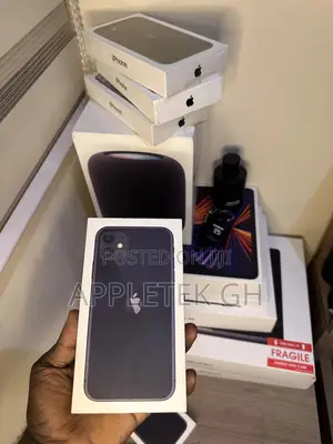 New Apple iPhone 11 64 GB Black
