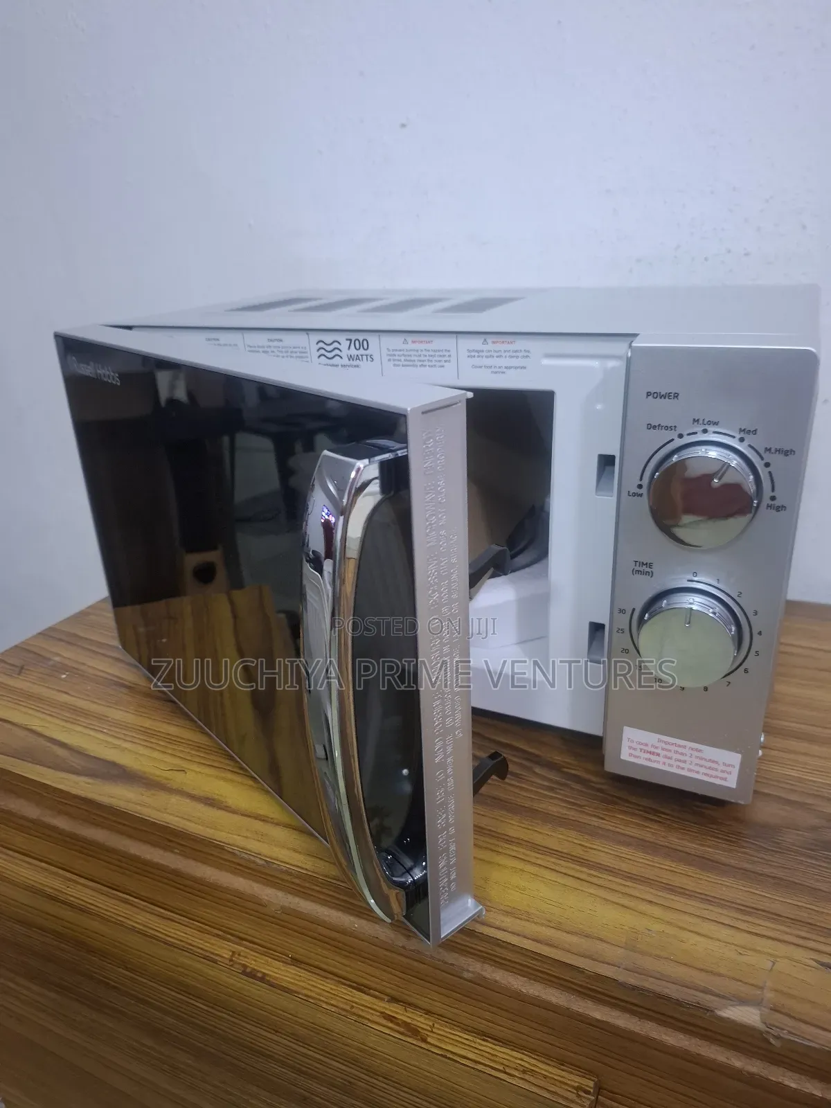 17.L Russell Hobbs Compact Silver Microwave From Uk