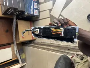 Hyundai Tucson 2005 Master Door Switch