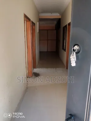 8 Bedroom House for Sale in Accra