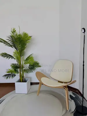 Accent Chair (White)