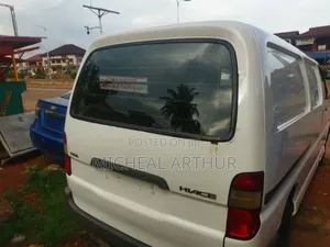Toyota HiAce 2014 White