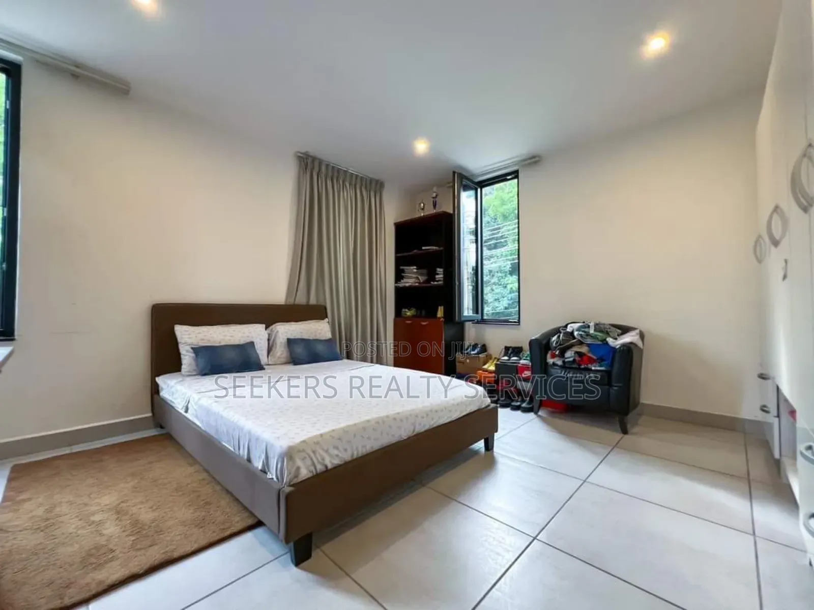 Furnished 5bdrm Townhouse/Terrace in Seekers Realty, Cantonments