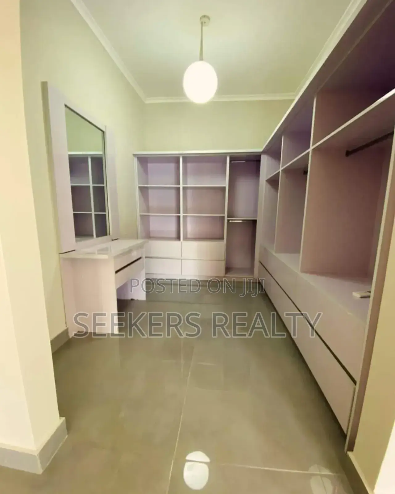4bdrm Townhouse / Terrace in Seekers Realty, Cantonments for rent