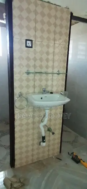 2bdrm Apartment in Spintex Bastona for rent
