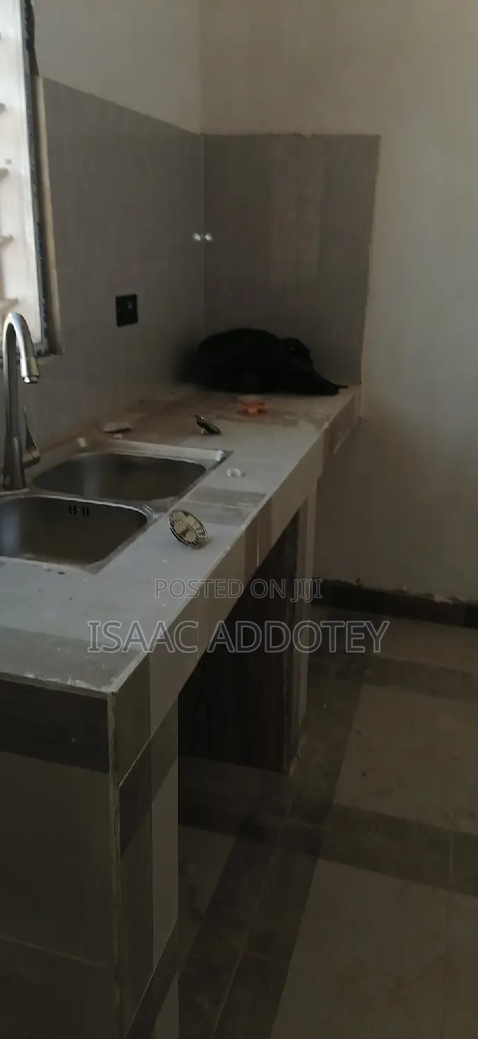 2bdrm Apartment in Spintex Bastona for rent