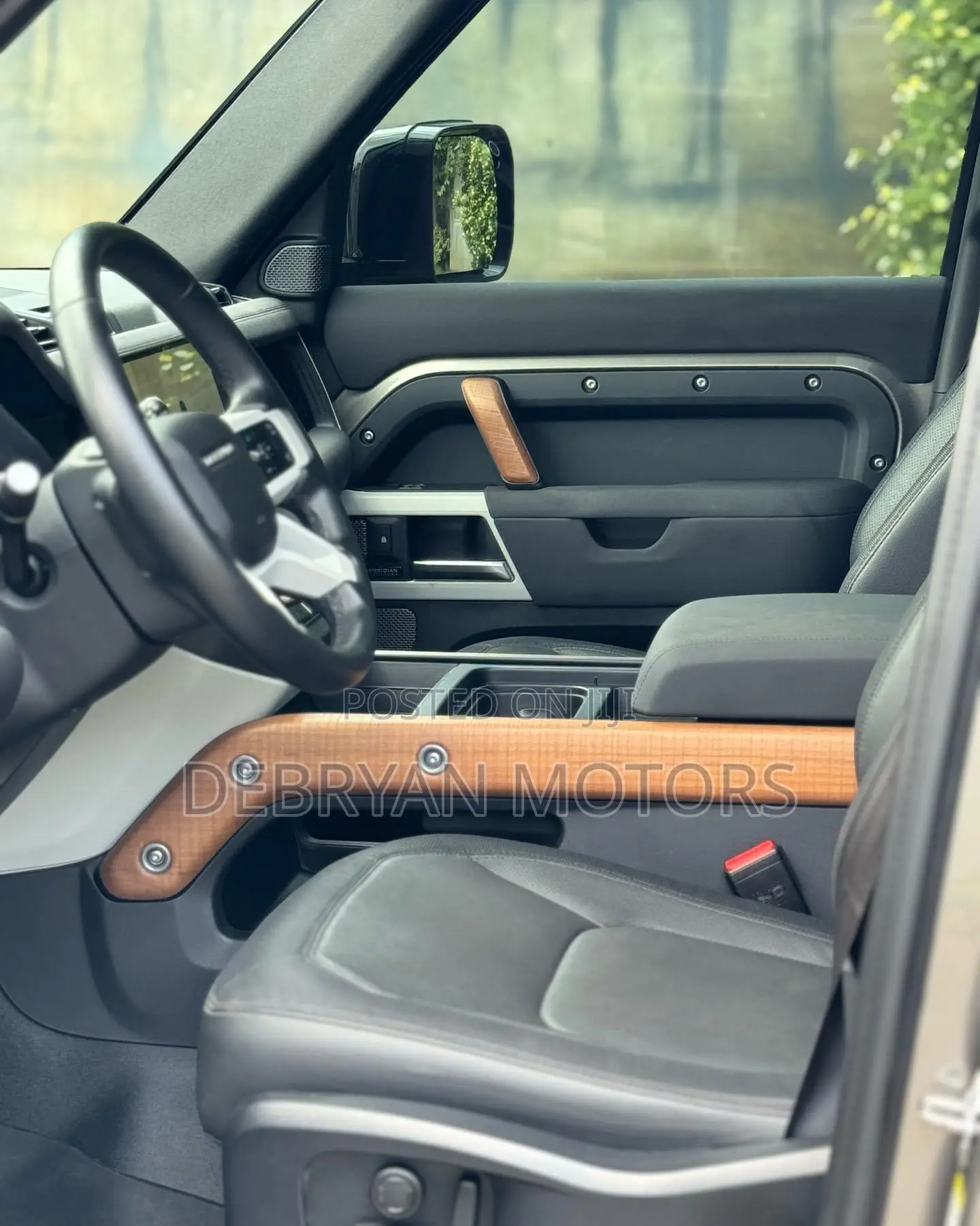 Land Rover Defender X-Dynamic SE 2023 Gray