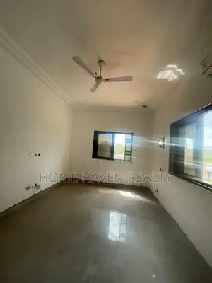 5bdrm Mansion in Dzorwulu for rent