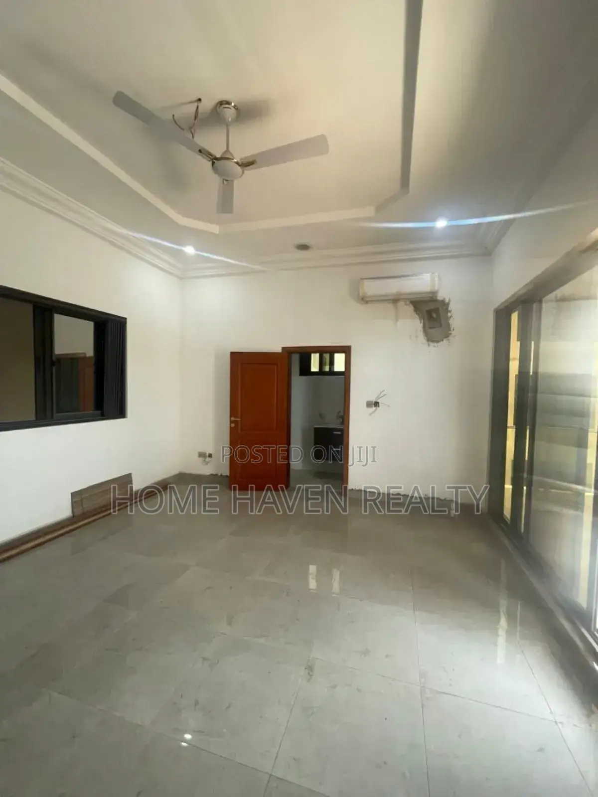 5bdrm Mansion in Dzorwulu for rent
