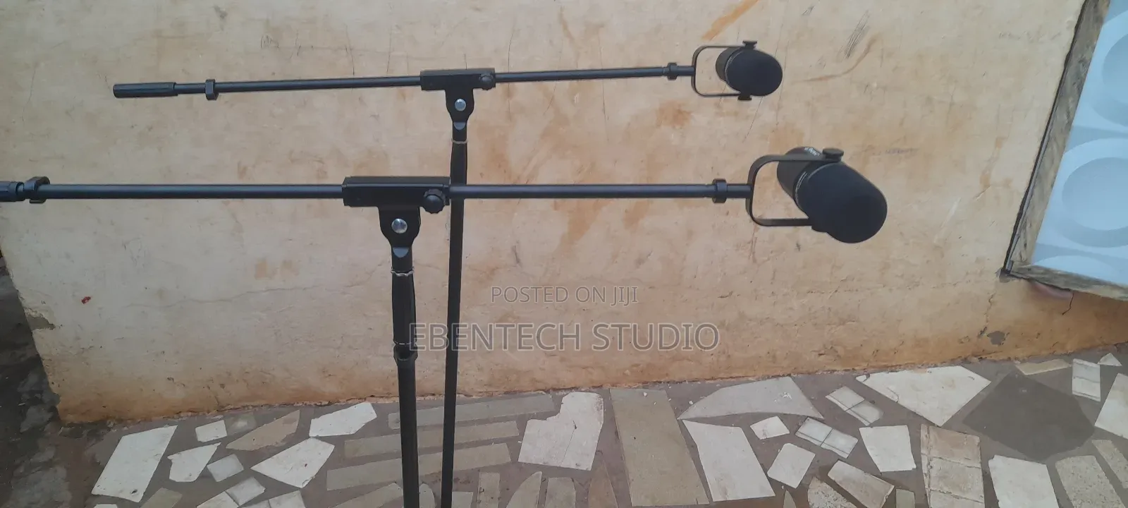 Podcast AMD Vocal Microphones for Rent